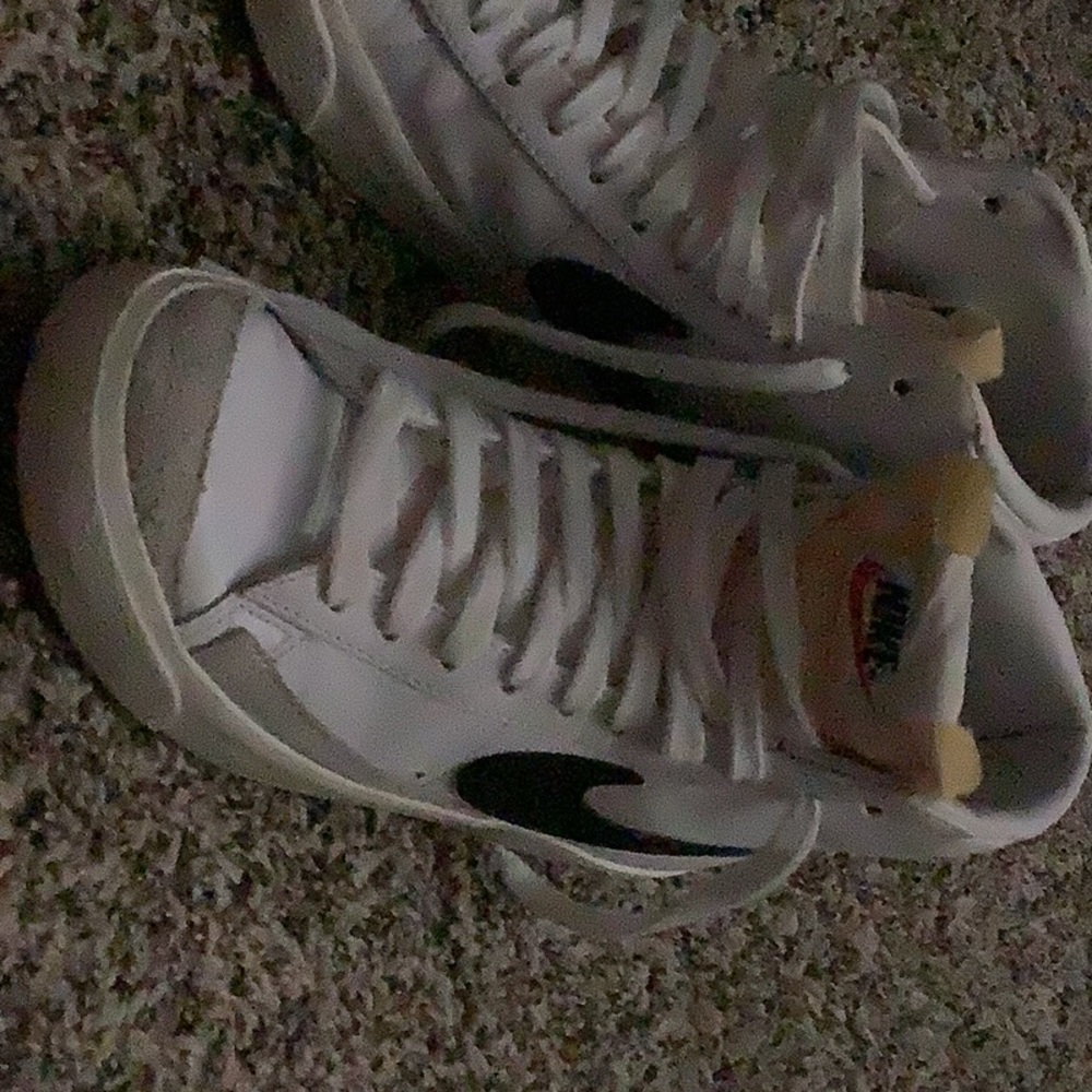 Nike mid “77 vintage blazers